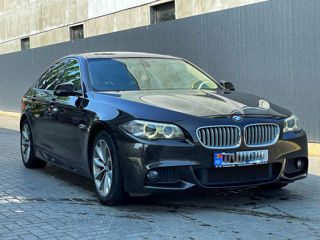 BMW 5 Series foto 1