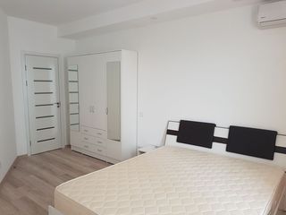 Apartament cu 2 camere, 65 m², Botanica, Chișinău foto 4