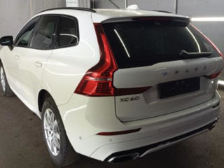 Volvo XC60 foto 2