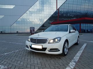 Mercedes C Class foto 2