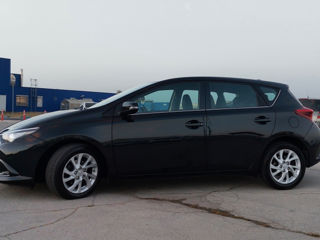 Toyota Auris foto 2