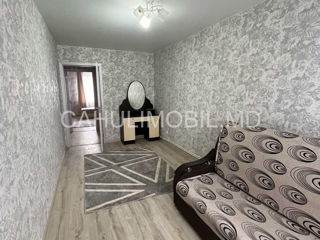 Apartament cu 3 camere, 68 m², Periferie, Cahul foto 2