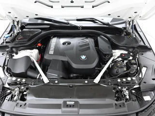 BMW 5 Series foto 6