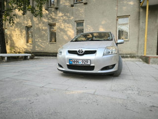 Toyota Auris foto 1