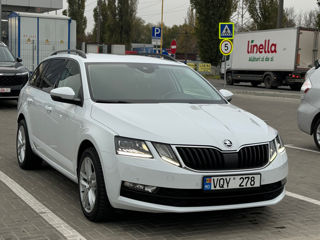 Skoda Octavia foto 2