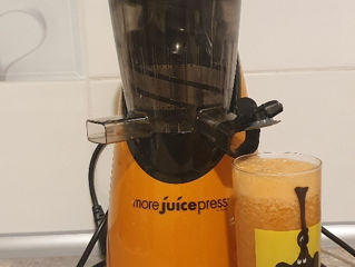 Vând storcător de fructe si legume More Juice press by Zepter foto 2