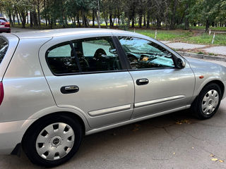 Nissan Almera foto 6