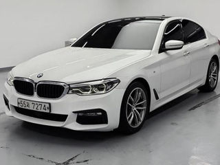 BMW 5 Series foto 3