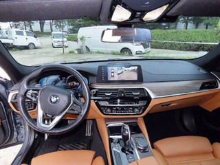 BMW 5 Series foto 5