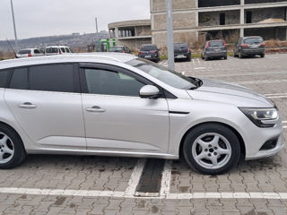 Renault Megane foto 2