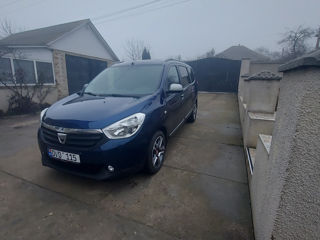 Dacia Lodgy foto 2