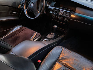 BMW 5 Series foto 9