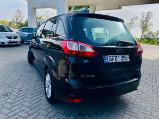 Ford Grand C-MAX foto 4