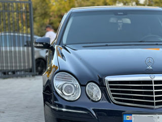 Mercedes E-Class foto 8