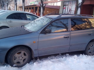 Toyota Carina foto 2