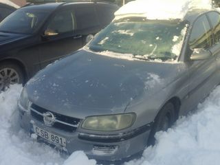 Opel Omega foto 2