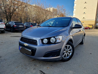 Chevrolet Aveo foto 2