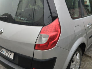 Renault Grand Scenic foto 3