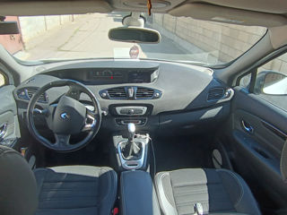 Renault Grand Scenic foto 1