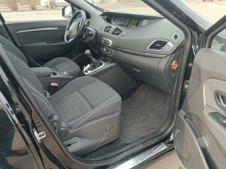 Renault Grand Scenic foto 8