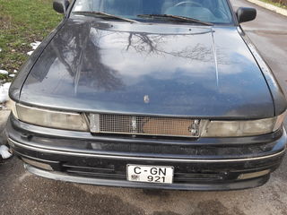 Mitsubishi Galant foto 1