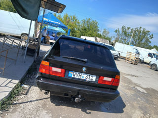 BMW 5 Series foto 14