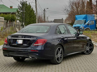 Mercedes E-Class foto 2