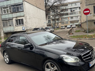 Mercedes E-Class foto 2