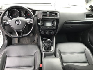 Volkswagen Jetta foto 12