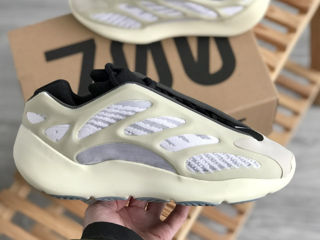 Adidas Yeezy Boost 700 V3 Azael Unisex