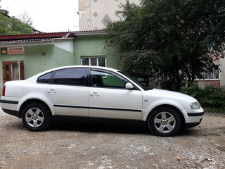 Volkswagen Passat foto 2