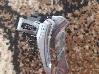 Передний переключатель Shimano Altus foto 1