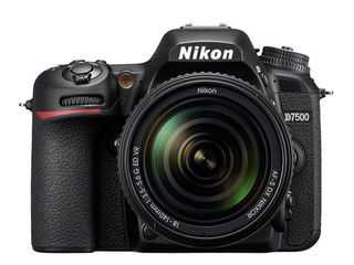 Nikon D7500 kit 18-140VR foto 1