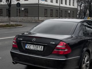 Mercedes E-Class foto 4