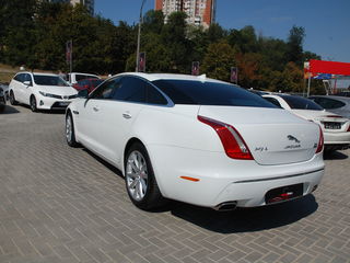 Jaguar XJ foto 3