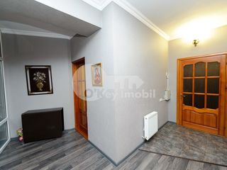 Casă cu 3 nivele, 240 mp, Ciocana, 190000 € ! foto 6