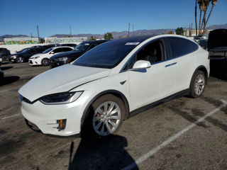 Tesla Model X foto 3