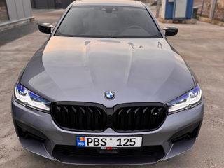 BMW 5 Series foto 4