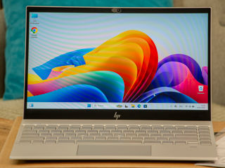 Hp Envy 13/ Core I7 10510U/ 8Gb Ram/ 500Gb SSD/ 13.3" FHD IPS!! foto 2