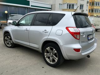 Toyota Rav 4 foto 3