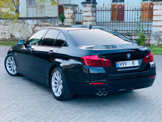 BMW 5 Series foto 4