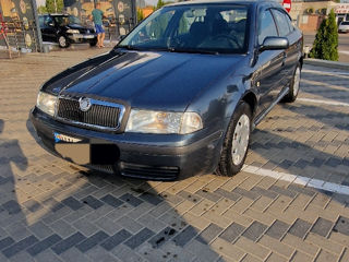 Skoda Octavia foto 1