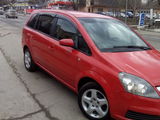 Opel Zafira foto 1