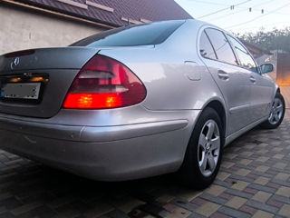 Mercedes E-Class foto 3