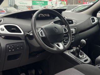 Renault Grand Scenic foto 10