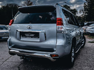 Toyota Land Cruiser Prado foto 3
