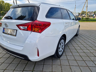 Toyota Auris foto 3