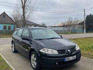 Renault Megane foto 2