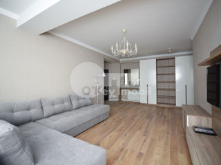 Apartament cu 2 camere, 70 m², Centru, Chișinău foto 2