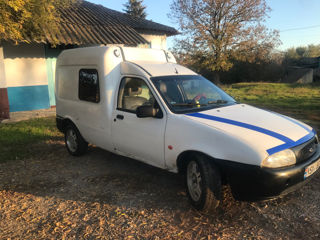 Ford Courier foto 2